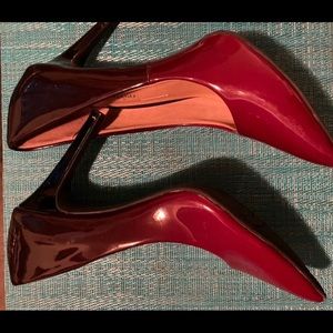 Burgundy and black Pat & leather pumps
